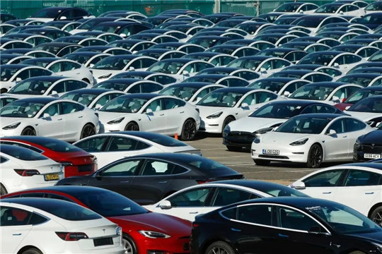 沃尔沃,李书福,新能源汽车,汽车销量,电动汽车 沃尔沃,李书福,新能源汽车,汽车销量,电动汽车