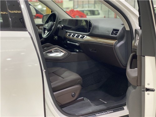 2020款奔驰GLS450加版现车国六 表现卓越