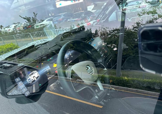 将于2023年1月亮相 仰望R1预告图曝光