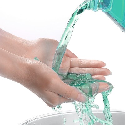 易驹去虫胶玻璃水批发汽车强力去污雨刮水厂家除油膜防冻玻璃水2L图5