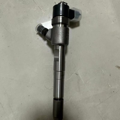 汽车配件 共轨喷油器 喷油嘴0445110183图5