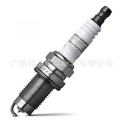 火花塞跨境热销0241235751 F7LDCR 适用丰田日产三菱奔驰克莱斯勒图4