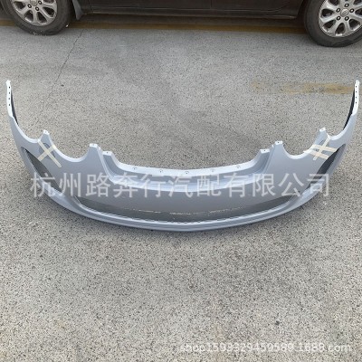 适用宾利飞驰 欧陆GT Flying Spur赛道版前保险杠3W0807217AC前保图2